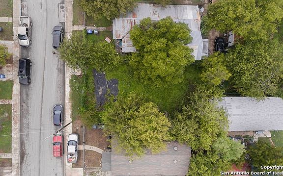 5th image of 338 Gould St