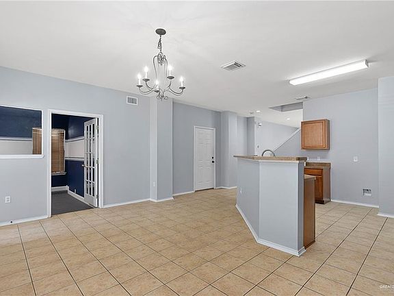 5th image of 6320 N 21st St