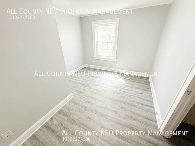 900 Roslyn Ave SW — Photo 19