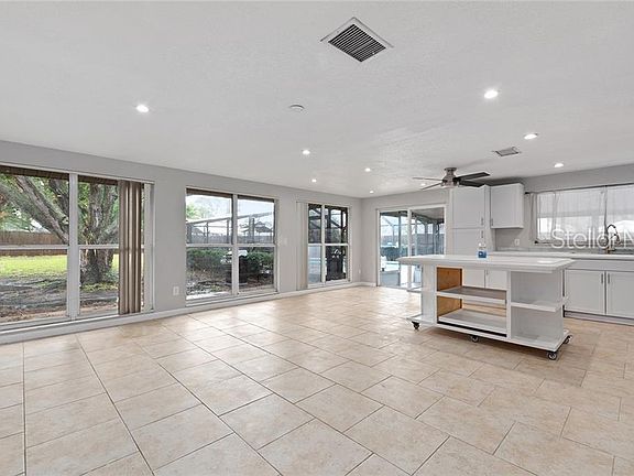 4th image of 7216 Northbridge Blvd