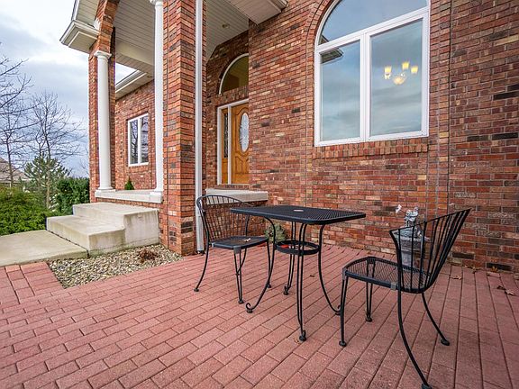 2nd image of 1425 Crooked Creek Trl