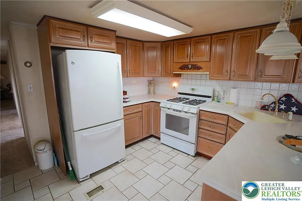 1 bed, 1.0 bath, 936 sqft, $1,450 — Photo 3