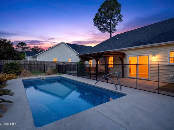 6404 Shire Lane, Wilmington, NC 28411