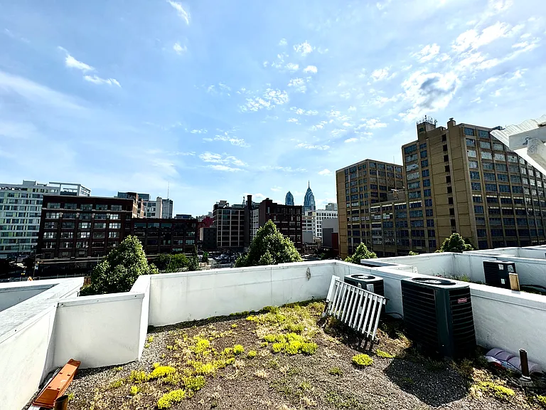 1215 Noble St #3 — Photo 24