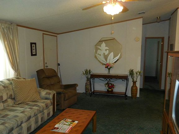4th image of 188 SW Whitetail Cir