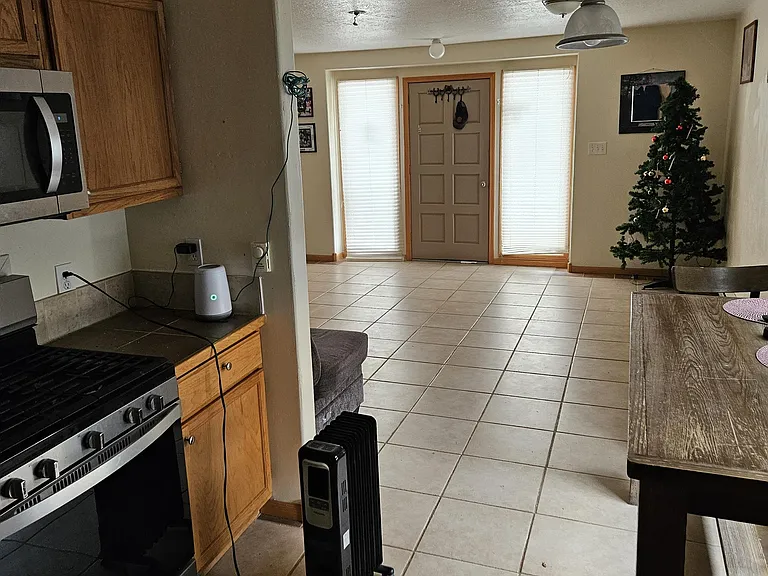 410 Smith Ave — Photo 10