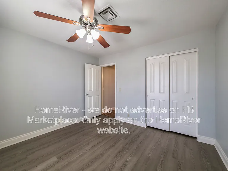 2 W Michelle Dr — Photo 18