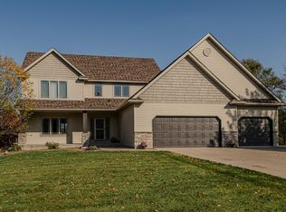 5417 Creek Side Ln SW, Rochester, MN 55902