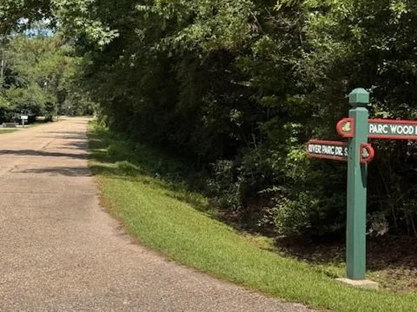 River Parc South Dr, Covington, LA 70433