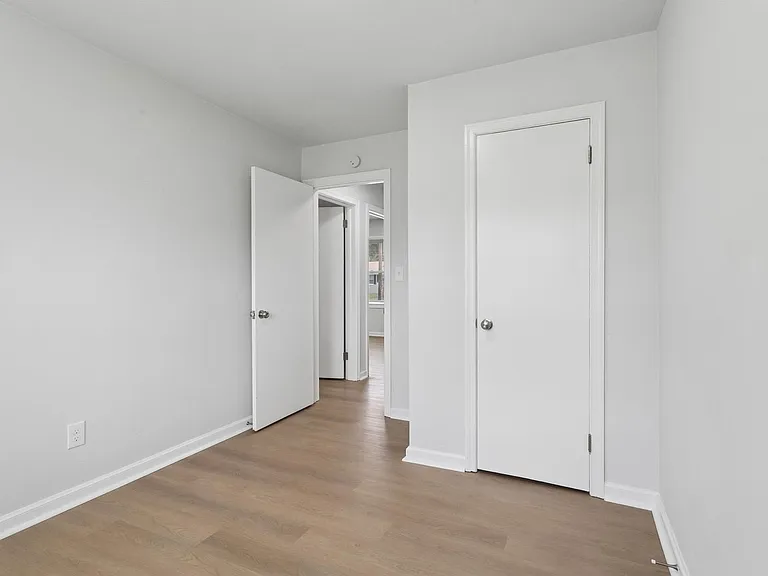 1815 Canterbury Rd — Photo 14