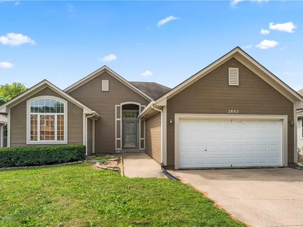 2802 NW Mill Dr, Blue Springs, MO 64015