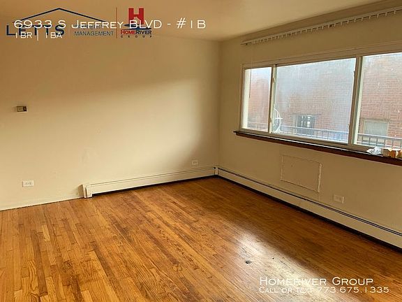 4th image of 6933 S Jeffery Blvd APT 1b