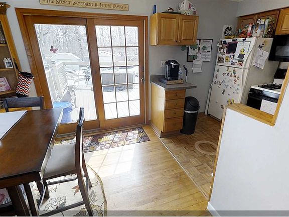 5th image of 64 Kime Ave