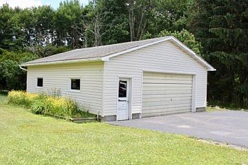 2nd image of 543 Belmar Rd