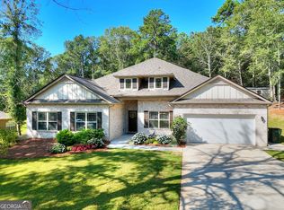 201 Bridge Gate Dr, Loganville, GA 30052