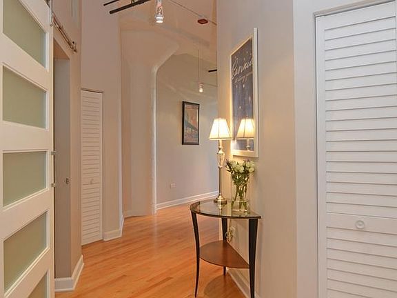 3rd image of 221 E Cullerton St APT 411