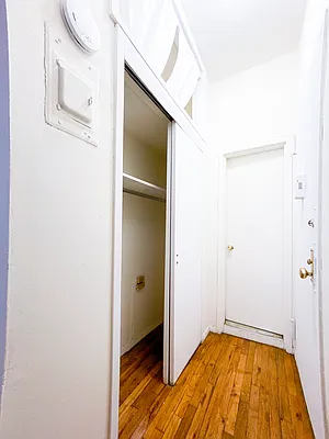 Rented by Compass | media 13