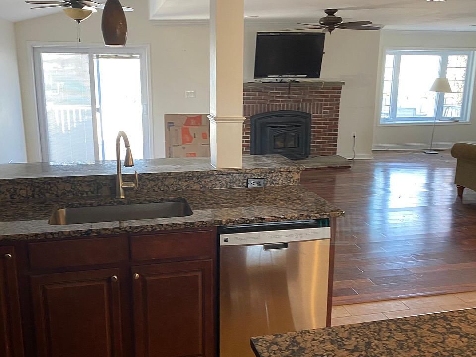 1512 Burke Rd Middle River, MD Zillow Apartments for Rent in Middle