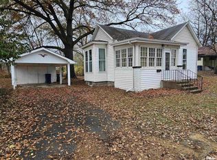 207 N 8th St, Mount Vernon, IL 62864