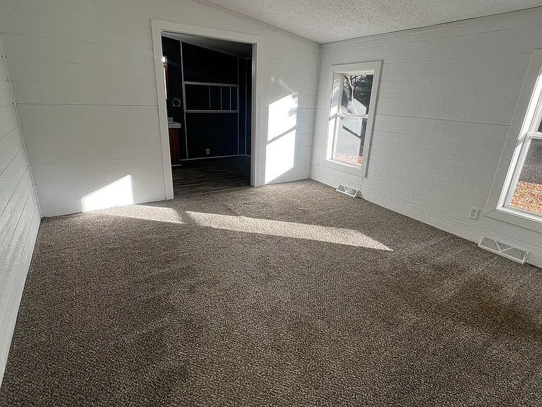 6436 Quarterline Rd — Photo 6