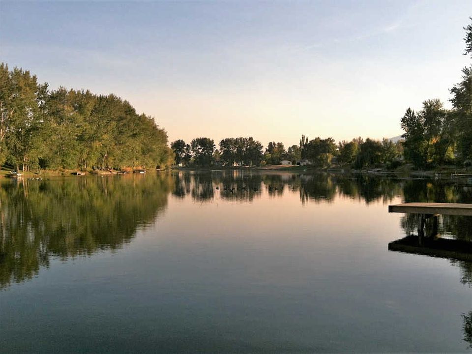 1st image of 1204 Lake Side Dr