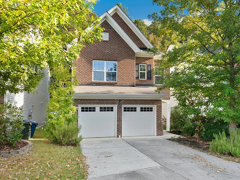 2231 Tanners Mill Dr — Photo 1