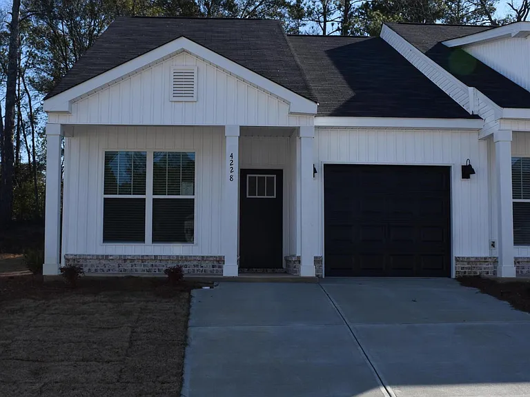 4228 Beautiful Pond Park — Photo 2