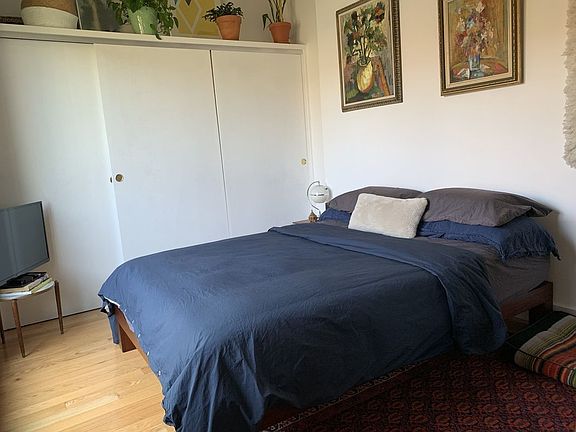 5th image of 390 S 2nd St APT 5A