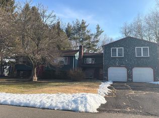 60 White Fox Rd, Feeding Hills, MA 01030