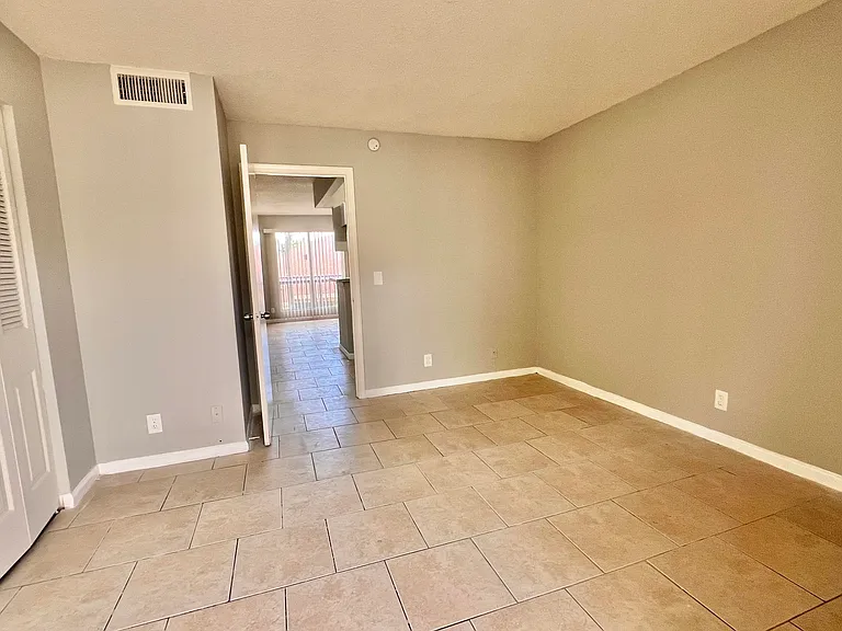 1500 N Congress Ave #1500A202 — Photo 15