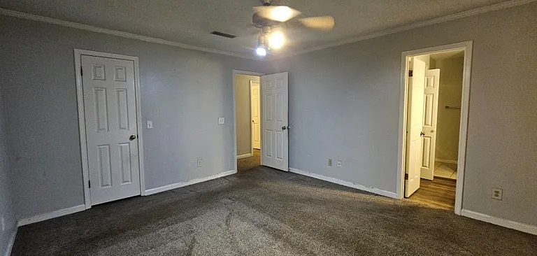 211 Plantation Rd — Photo 35