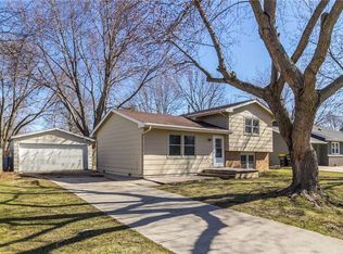 445 Northview Dr, Waukee, IA 50263