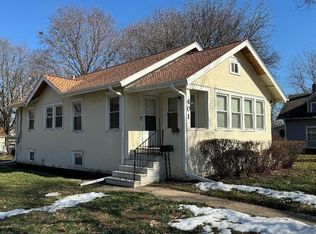 401 Oliver St, Waterloo, IA 50703