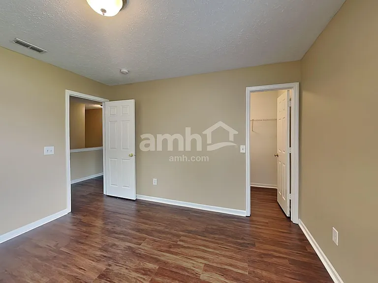10640 Standish Pl — Photo 17