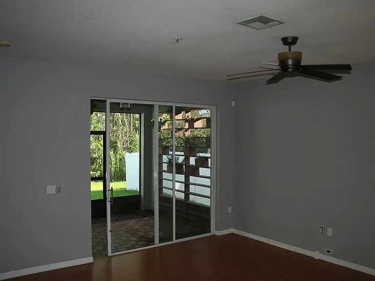 10545 Eastpark Woods Dr — Photo 9