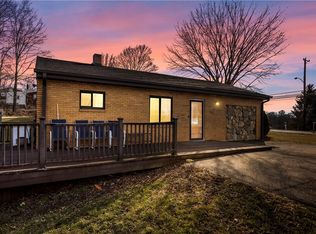 26 Beaver Grade Rd, Mc Kees Rocks, PA 15136