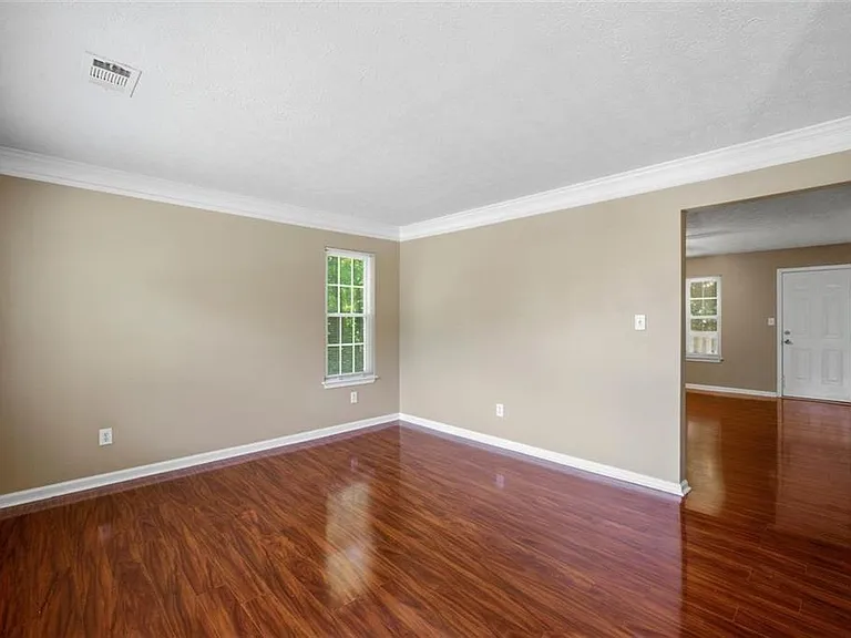 800 Revena Dr — Photo 7