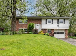 1907 S Sussex Dr, Bloomington, IN 47401