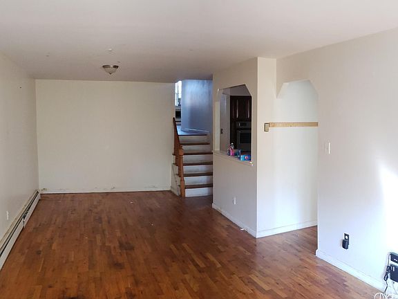 4th image of 923 E 85th St Floor 2
