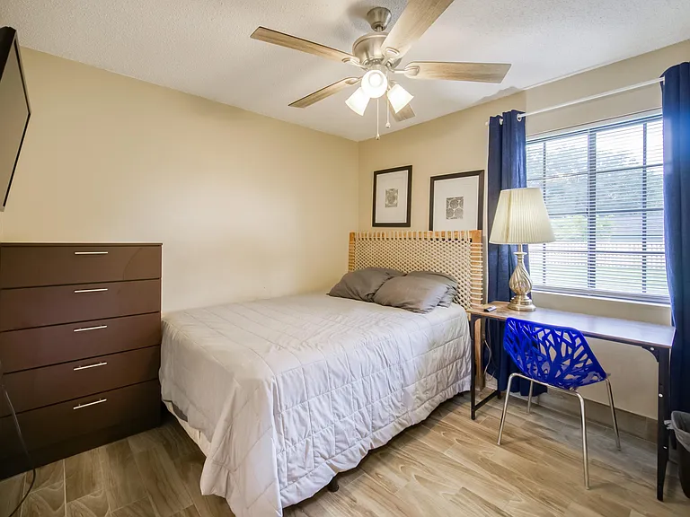 Greenada Dr — Photo 2