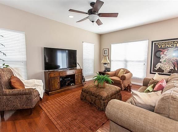 Living room.