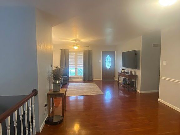 3rd image of 5838 Pierwood Dr