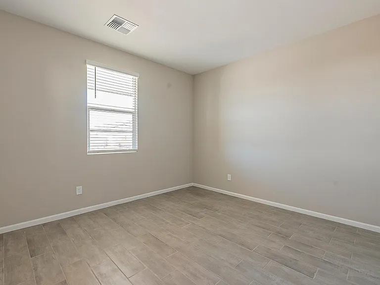 1434 E Pisa Dr — Photo 18