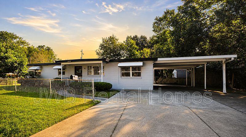 1st image of 2319 Almeda St