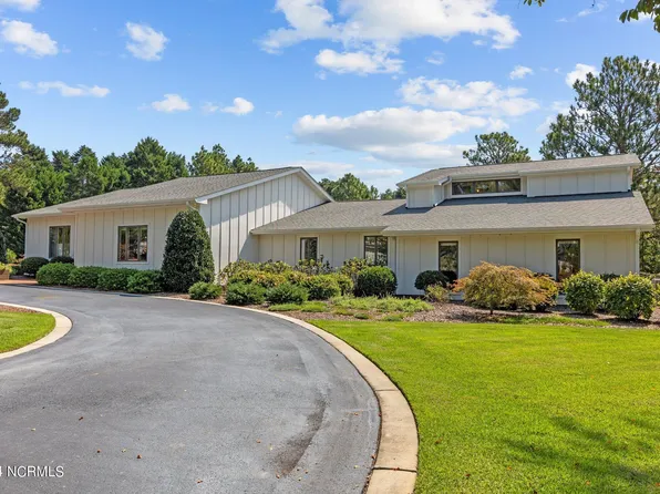 970 Diamondhead Drive S, Pinehurst, NC 28374