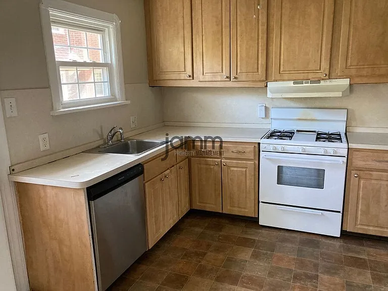 3722 Meadowbrook Blvd — Photo 10