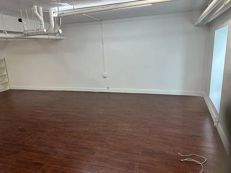 748 S Main St — Photo 21