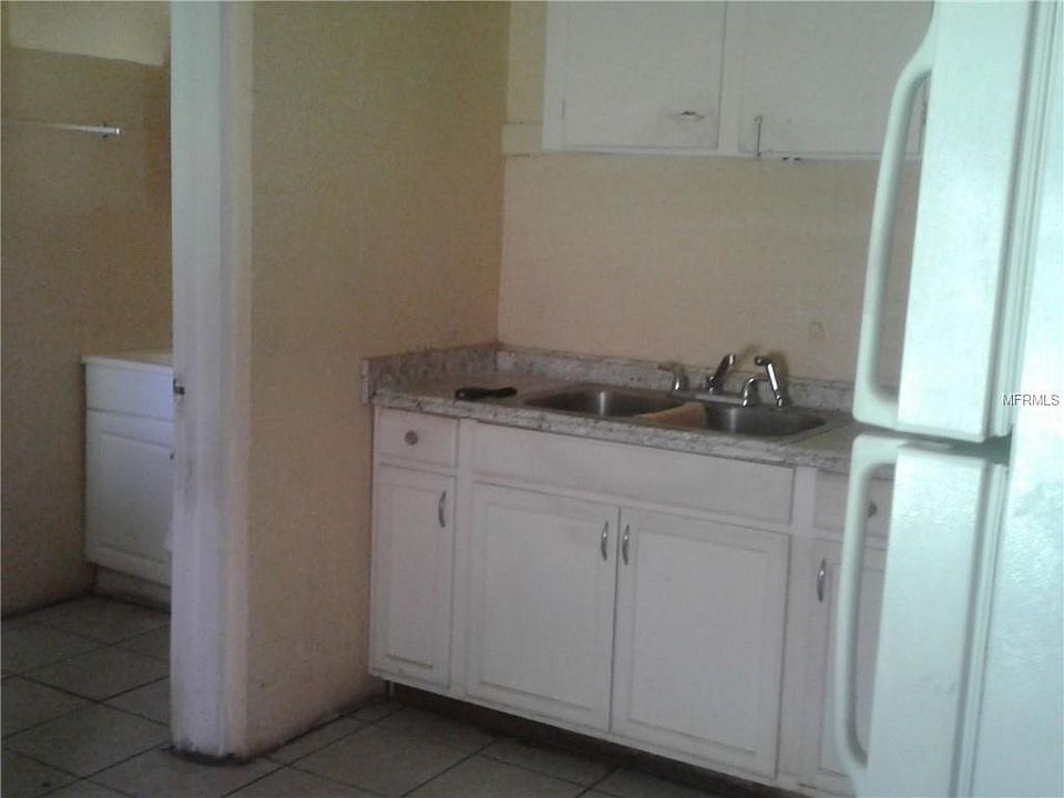 2nd image of 1370 Polk St