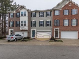 9006 Ramapo Dr, Fishers, IN 46038