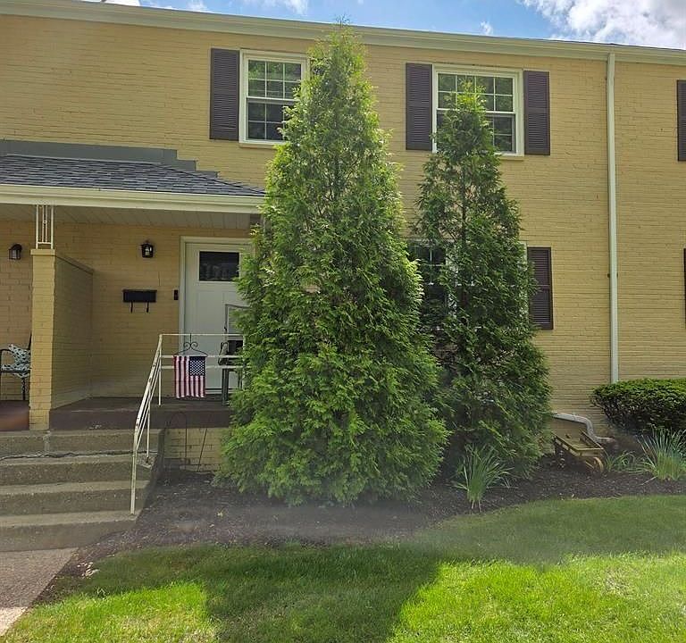 1st image of 102 Raleigh Ct